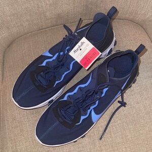 Nike sz 8 NWT